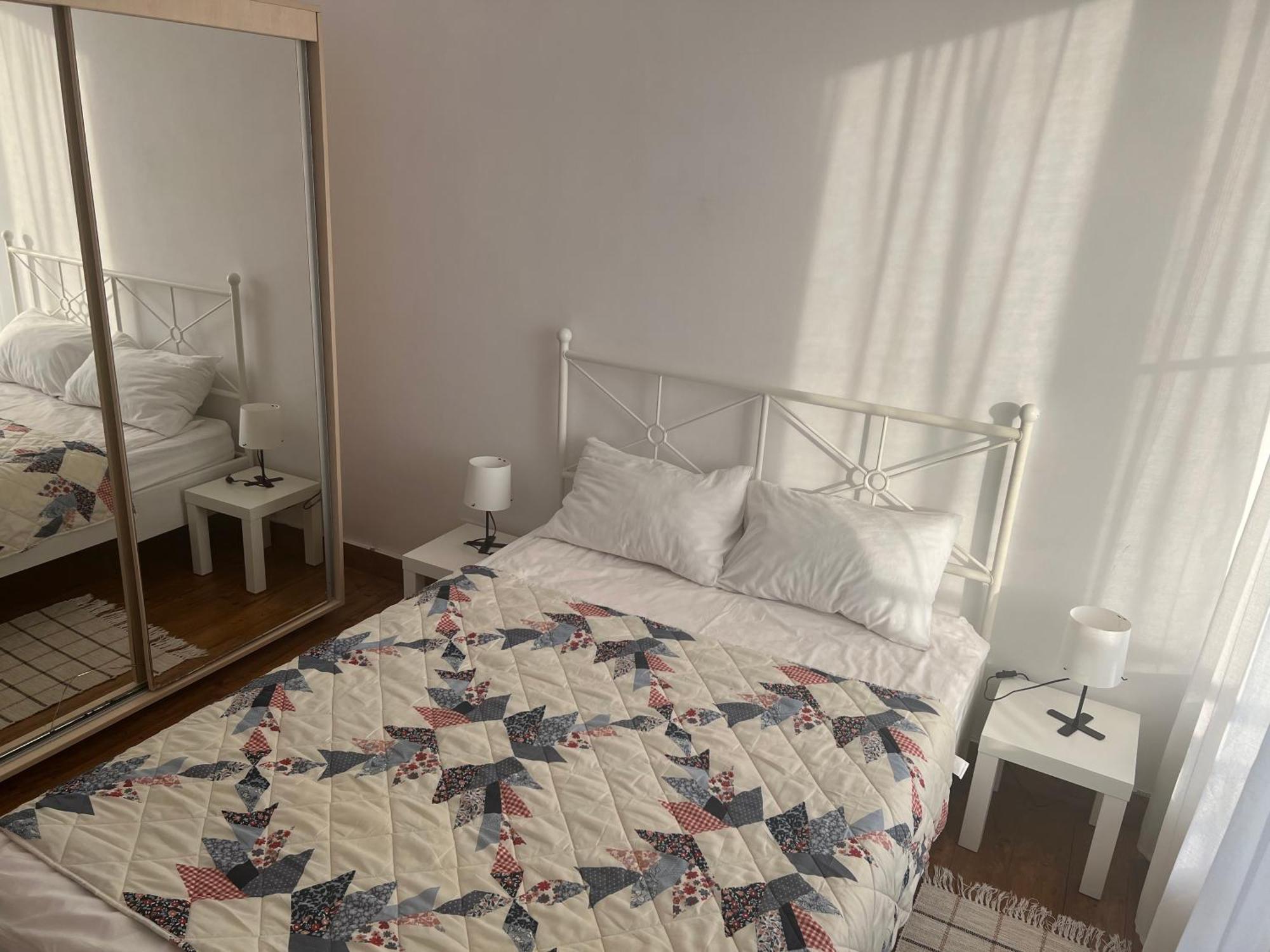 Lovely Apartment In Villa In Bukarest Exterior foto